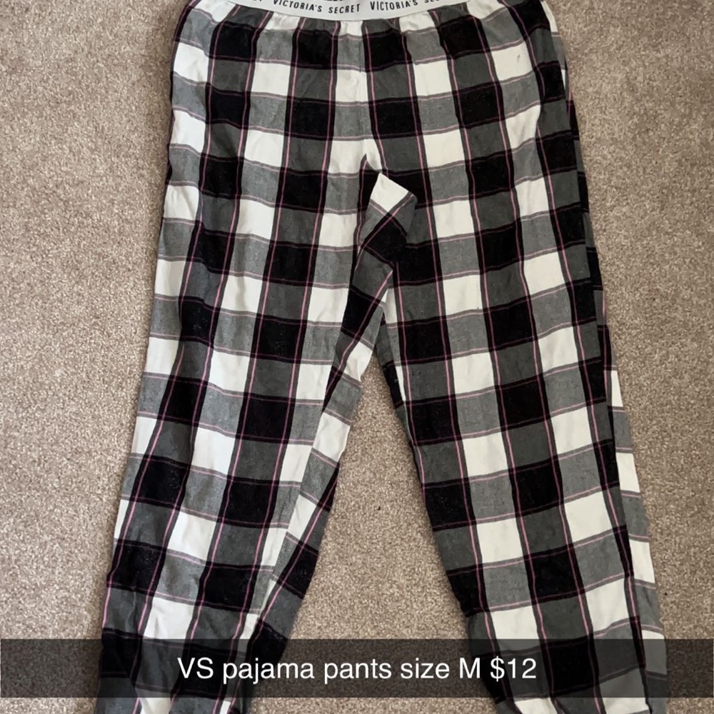 CLOTHES BUNDLE✨ - Picture 10 of 16